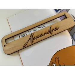 Aide à la lecture et marque page à personnaliser en bois