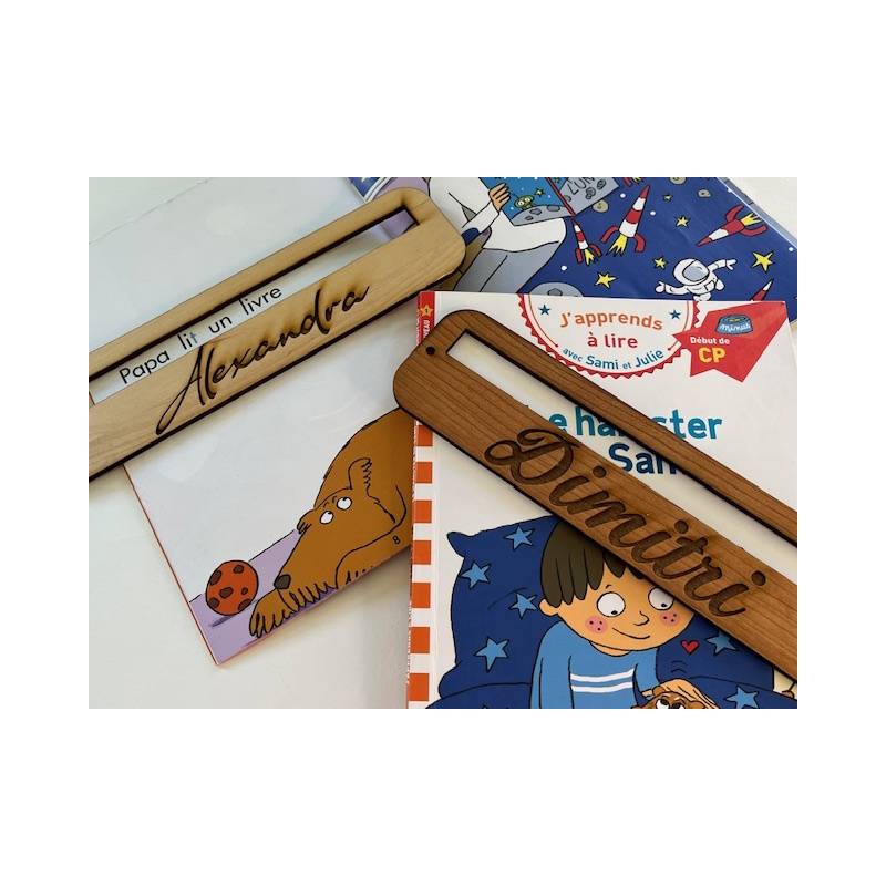 Aide à la lecture et marque page à personnaliser en bois