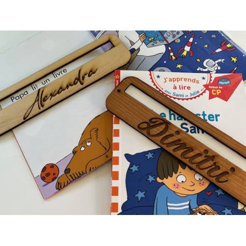 Aide à la lecture et marque page à personnaliser en bois